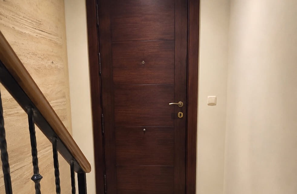 Puertas blindadas en Tortosa